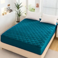  Quilted Waterproof Mattress Cover/ Mattress Protectors/Water Resistant Mattress Cover