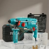  TOTAL Industrial Rotary Hammer - 800W SDS-Plus Electric Drill - 26mm Concrete Drilling Capacity with Carrying Case TH308268