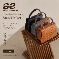  Timeless Elegance Handbags | Premium Crocodile Texture Collection